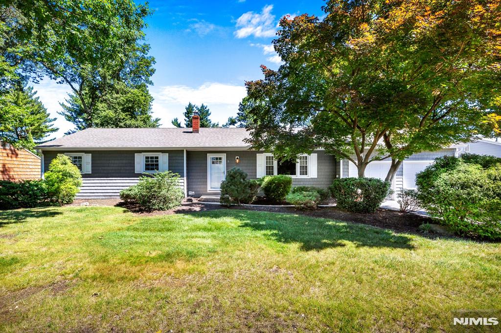 5 Camelot Drive