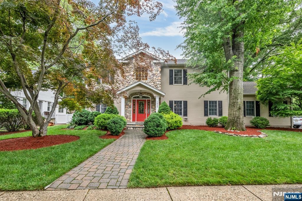 1025 Maple Drive