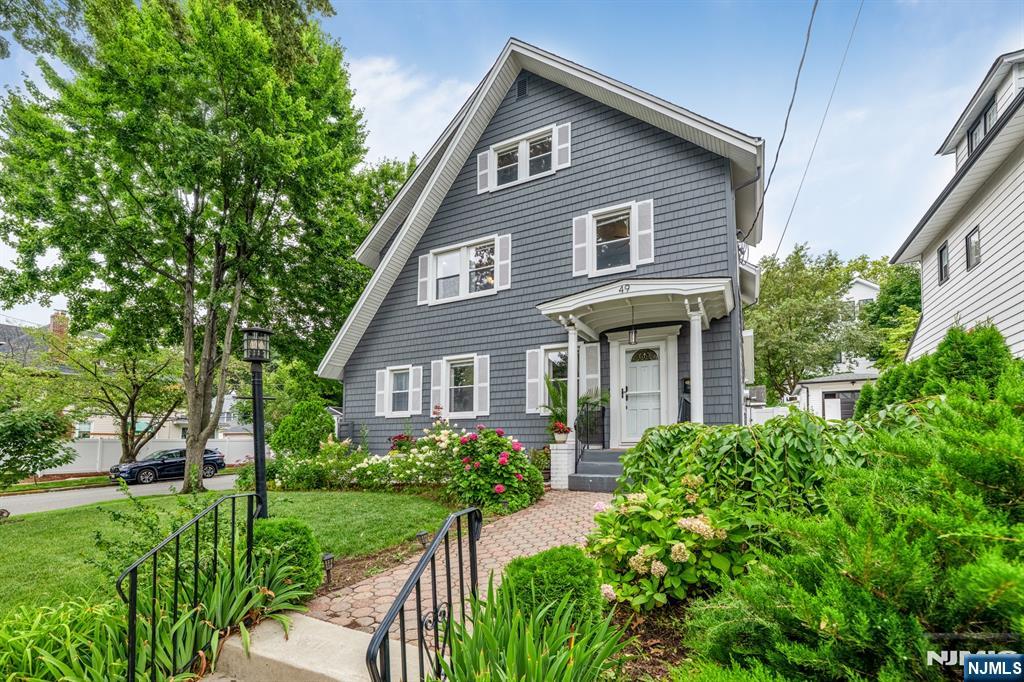 49 Walnut Street