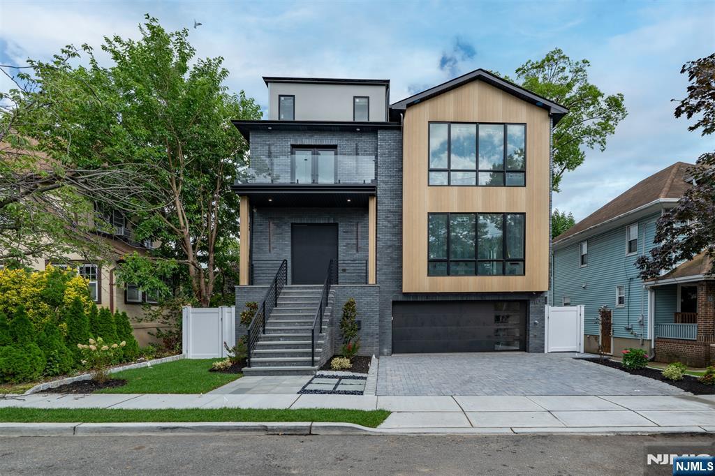 10 Williams Terrace