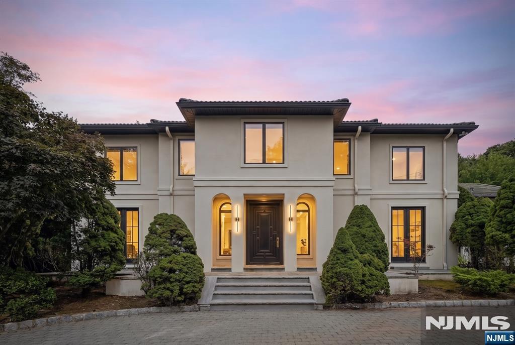 471 Homans Avenue