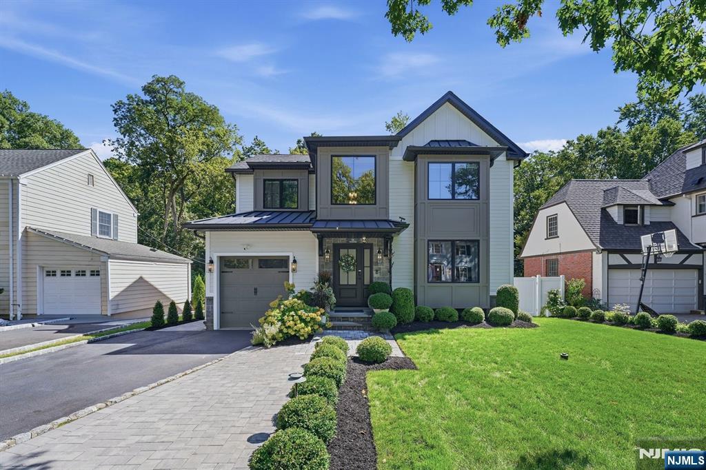 11 Marquette Road