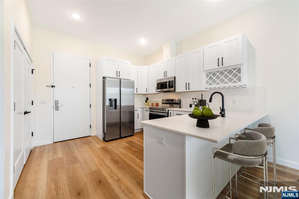 51 Queen Anne Road 302