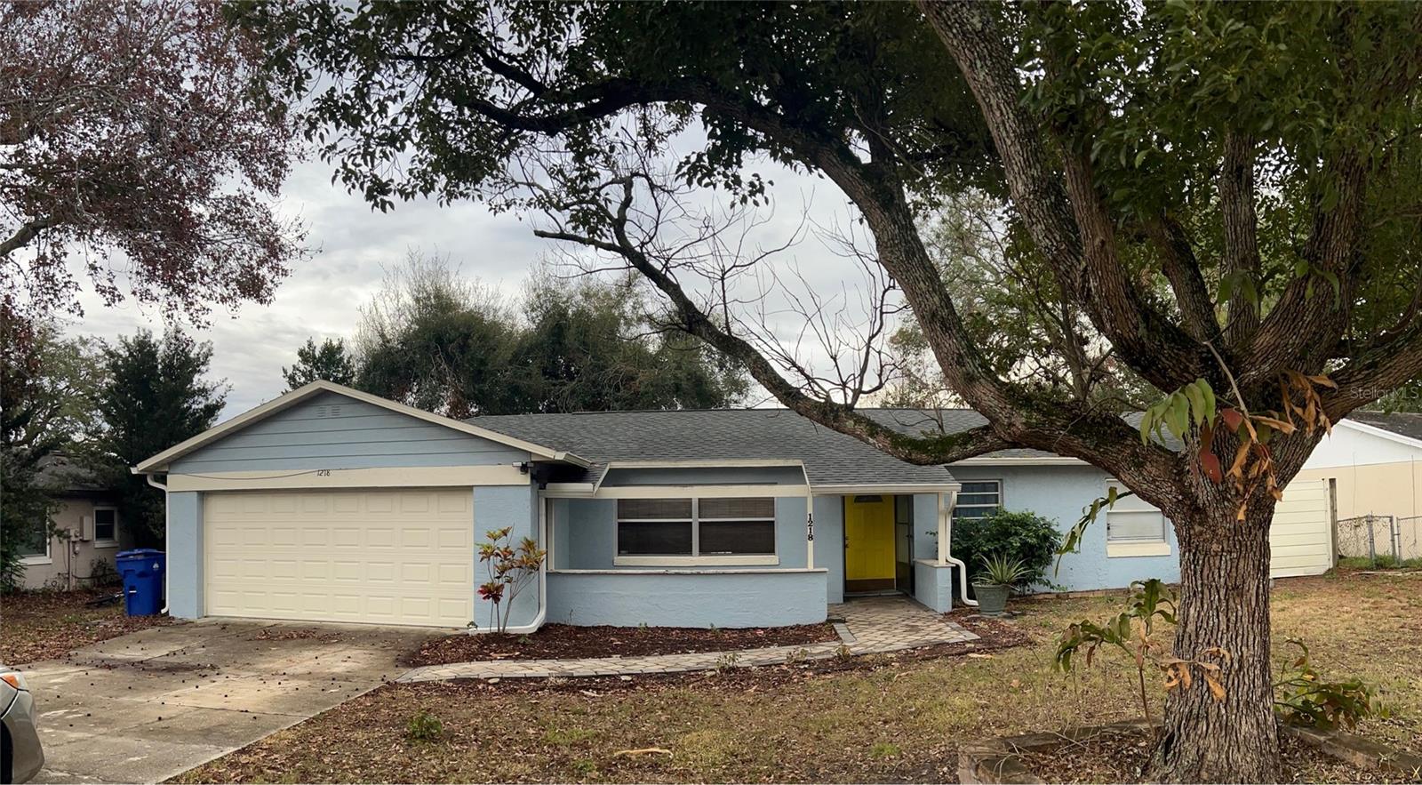 1218 RUSSELL DR