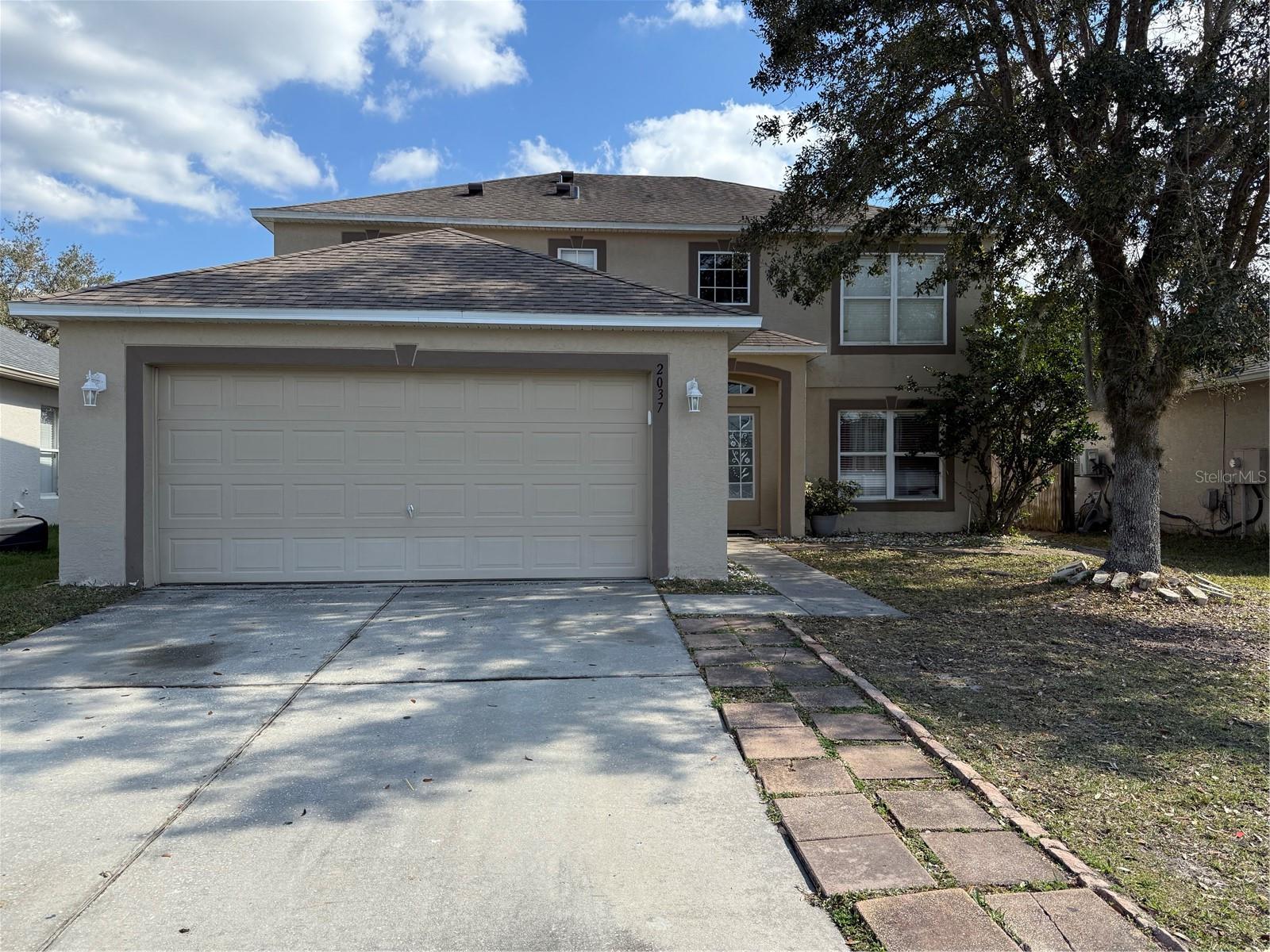 2037 CORNER TREE CT