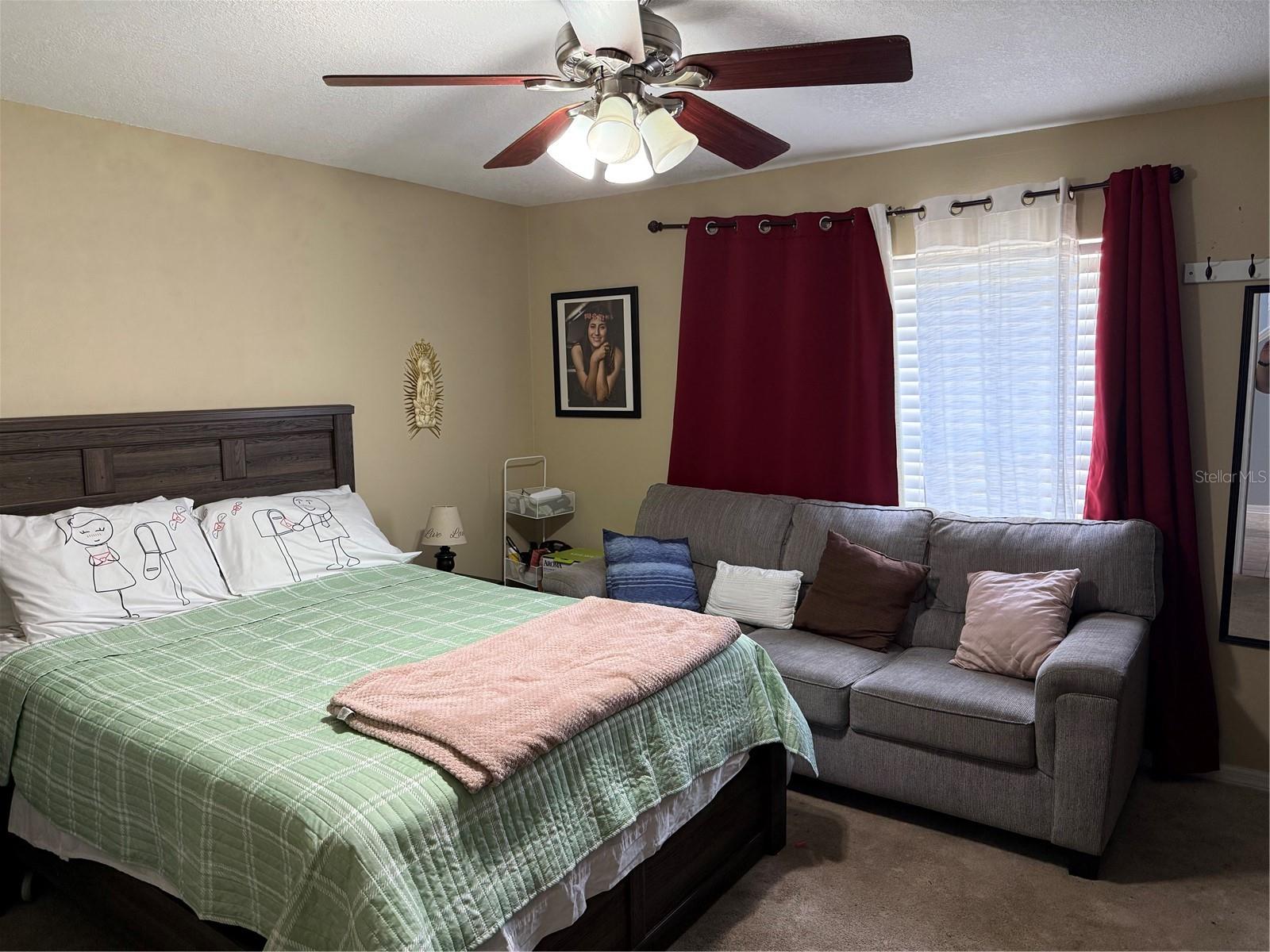 2037 CORNER TREE CT