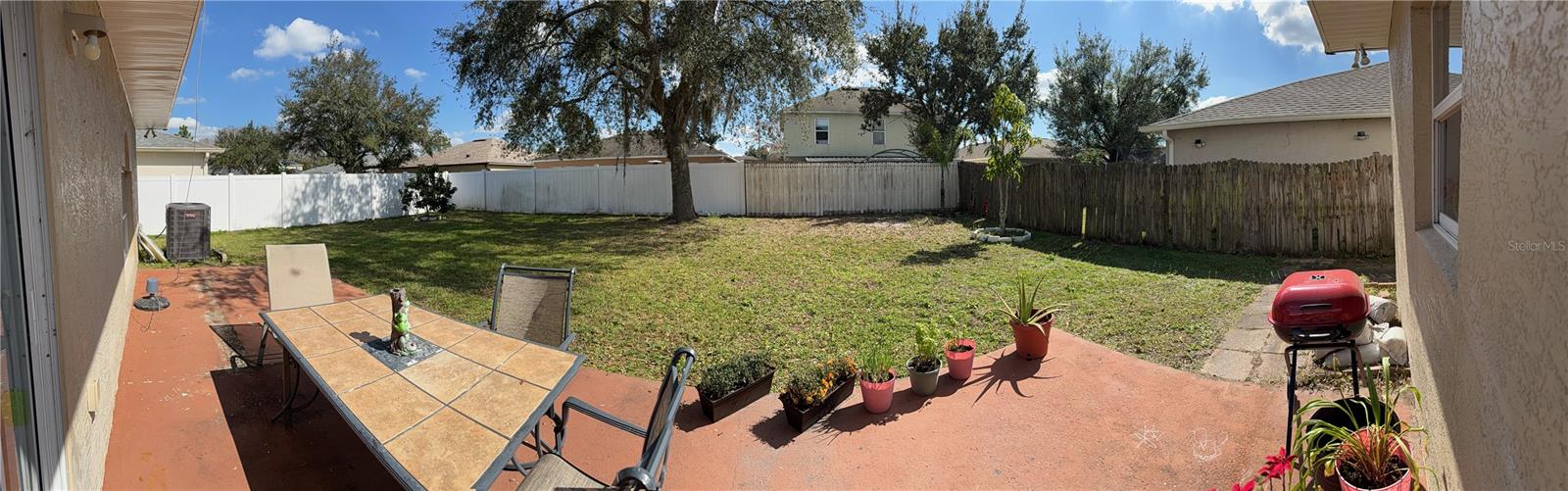 2037 CORNER TREE CT