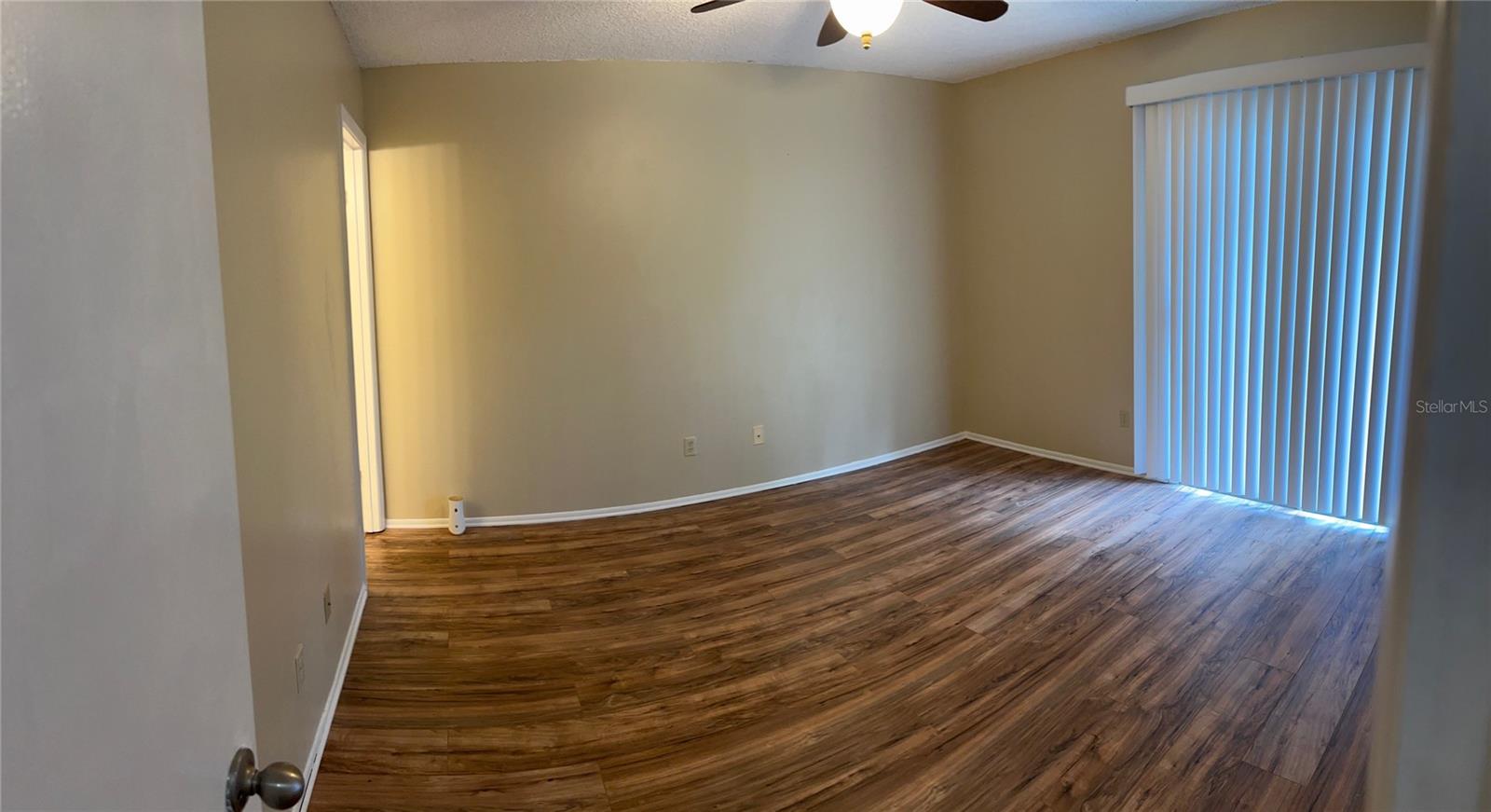 7266 OAK MEADOWS CIR