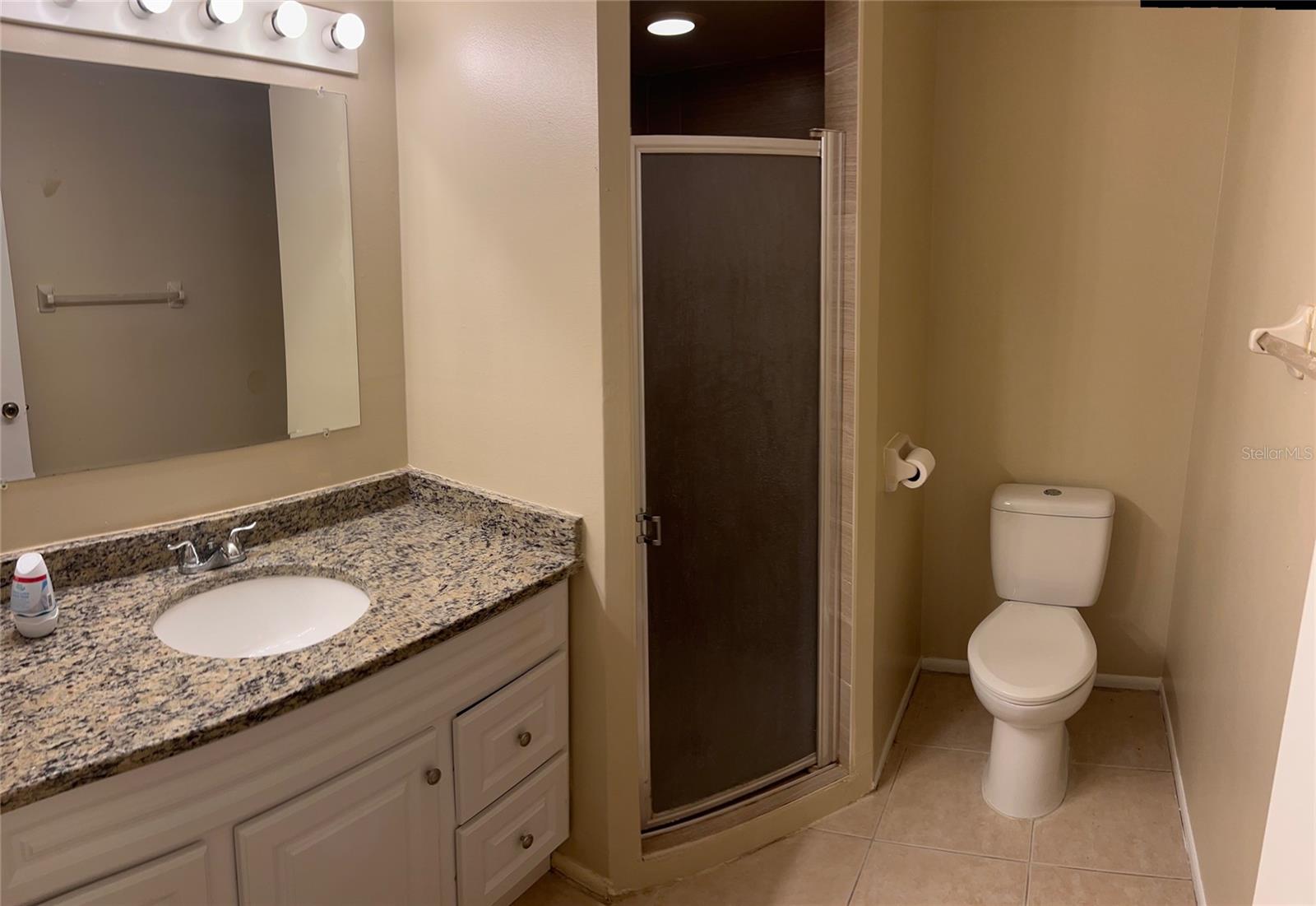 7266 OAK MEADOWS CIR