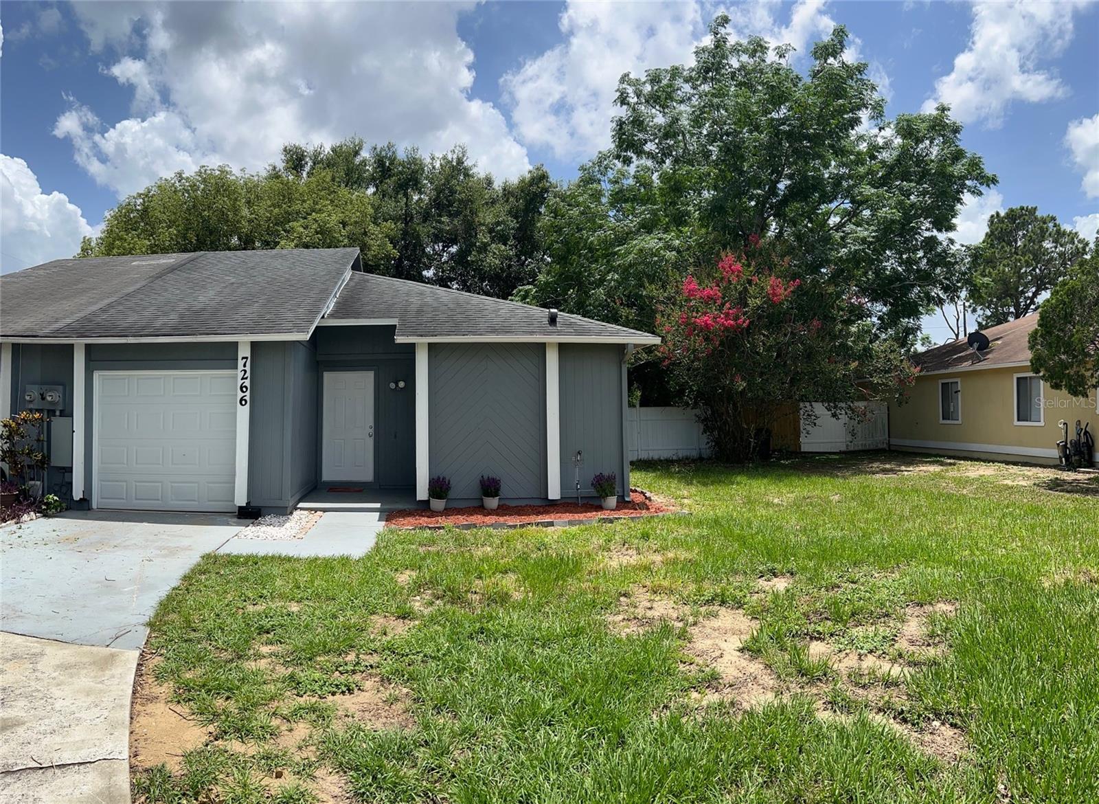 7266 OAK MEADOWS CIR