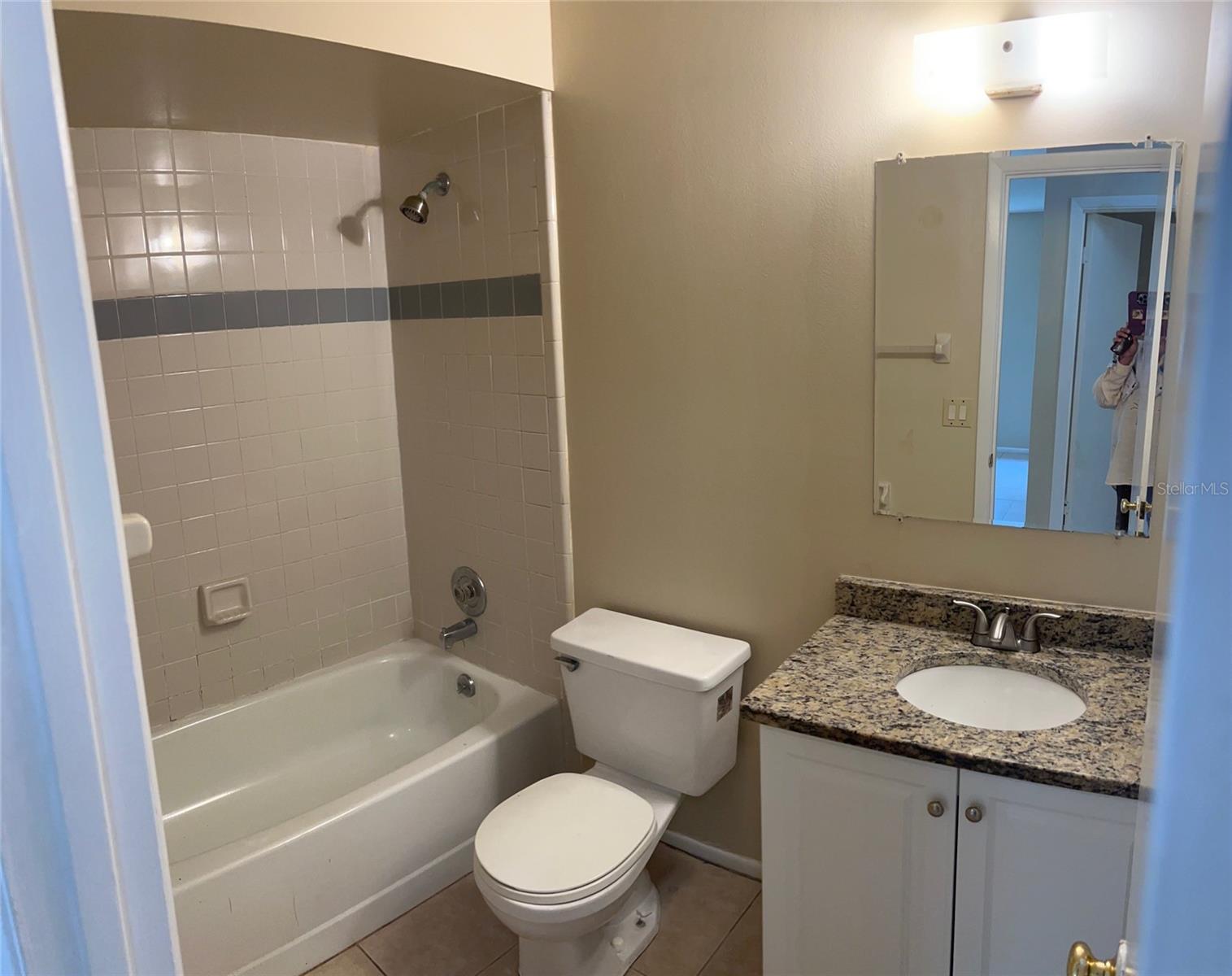 7266 OAK MEADOWS CIR