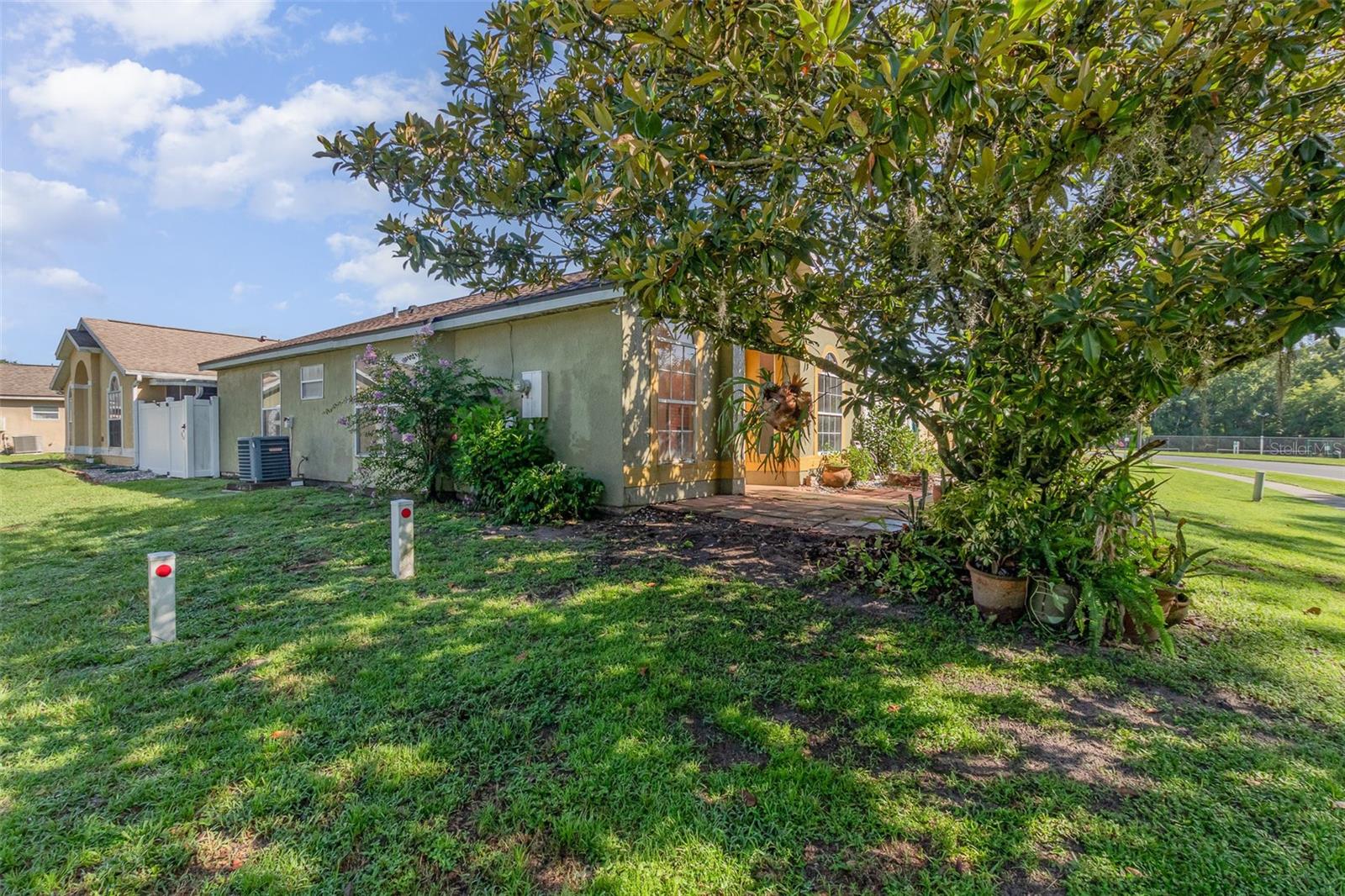 435 HORIZON DR