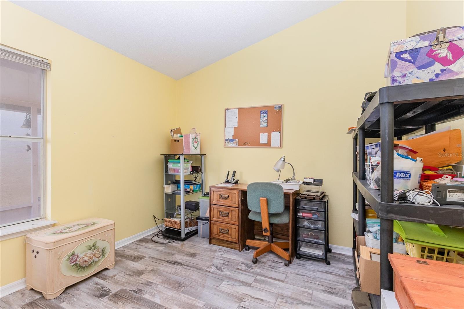 435 HORIZON DR