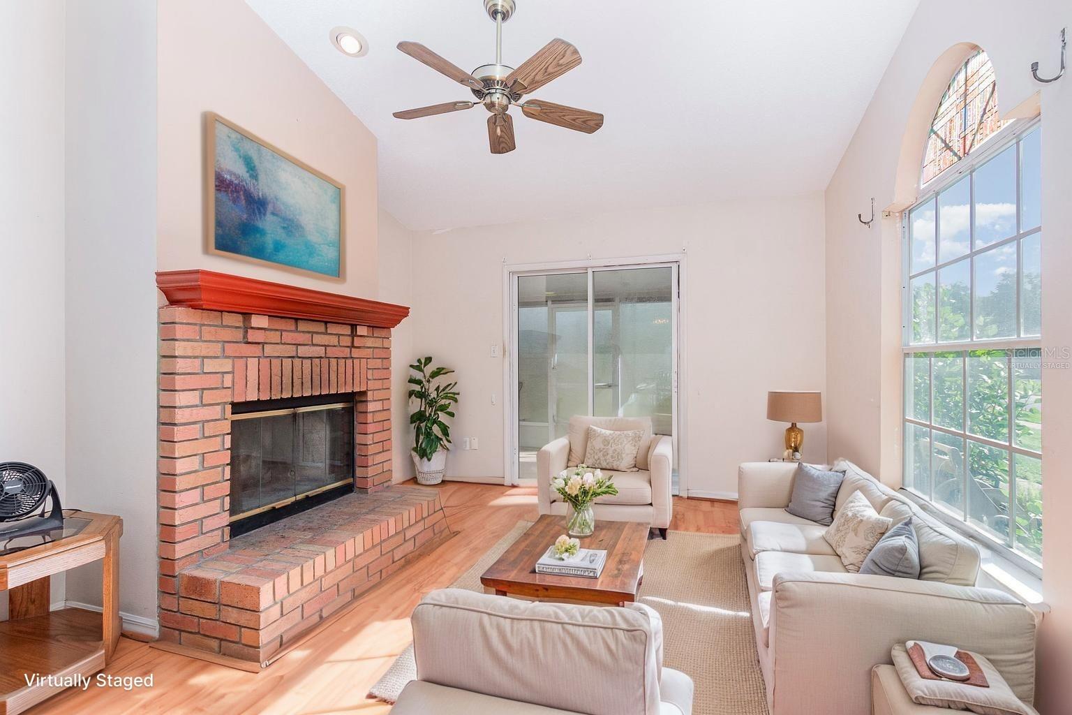 435 HORIZON DR