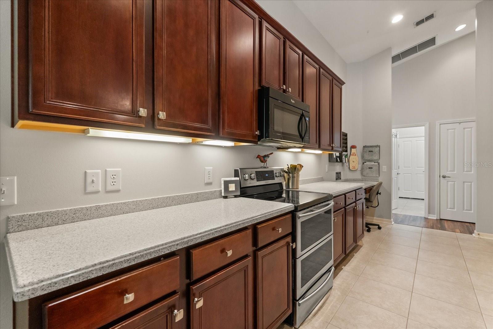 3641 BRISTOL COVE LN