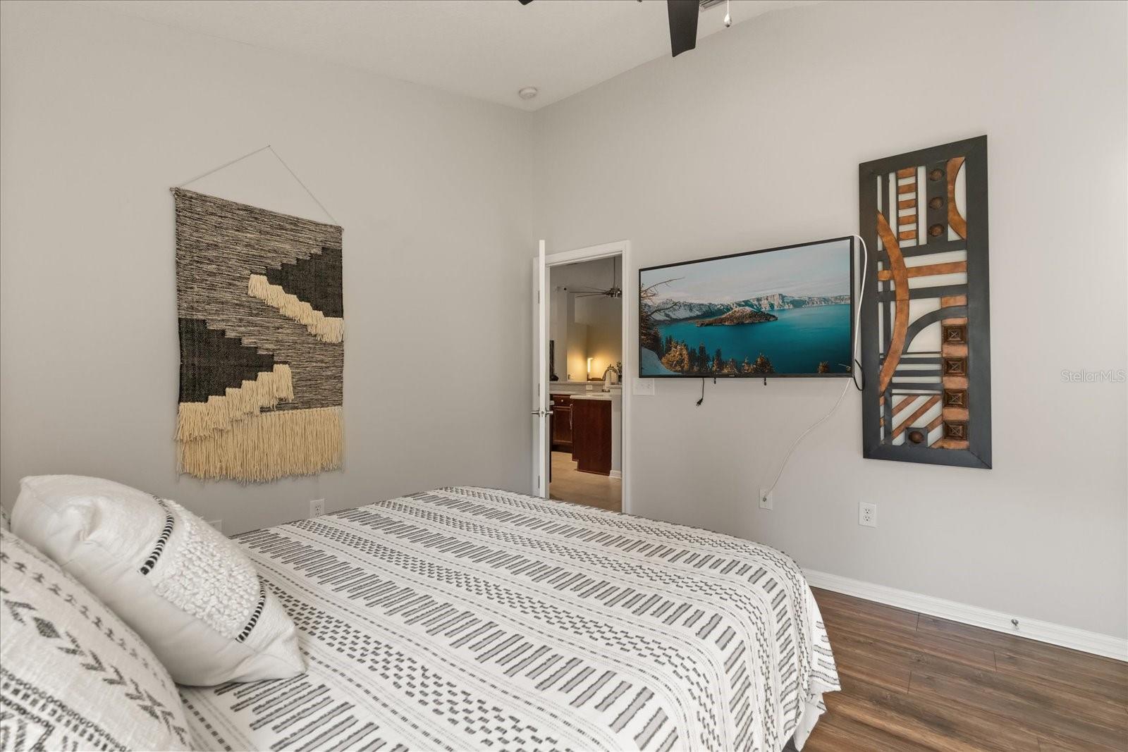 3641 BRISTOL COVE LN