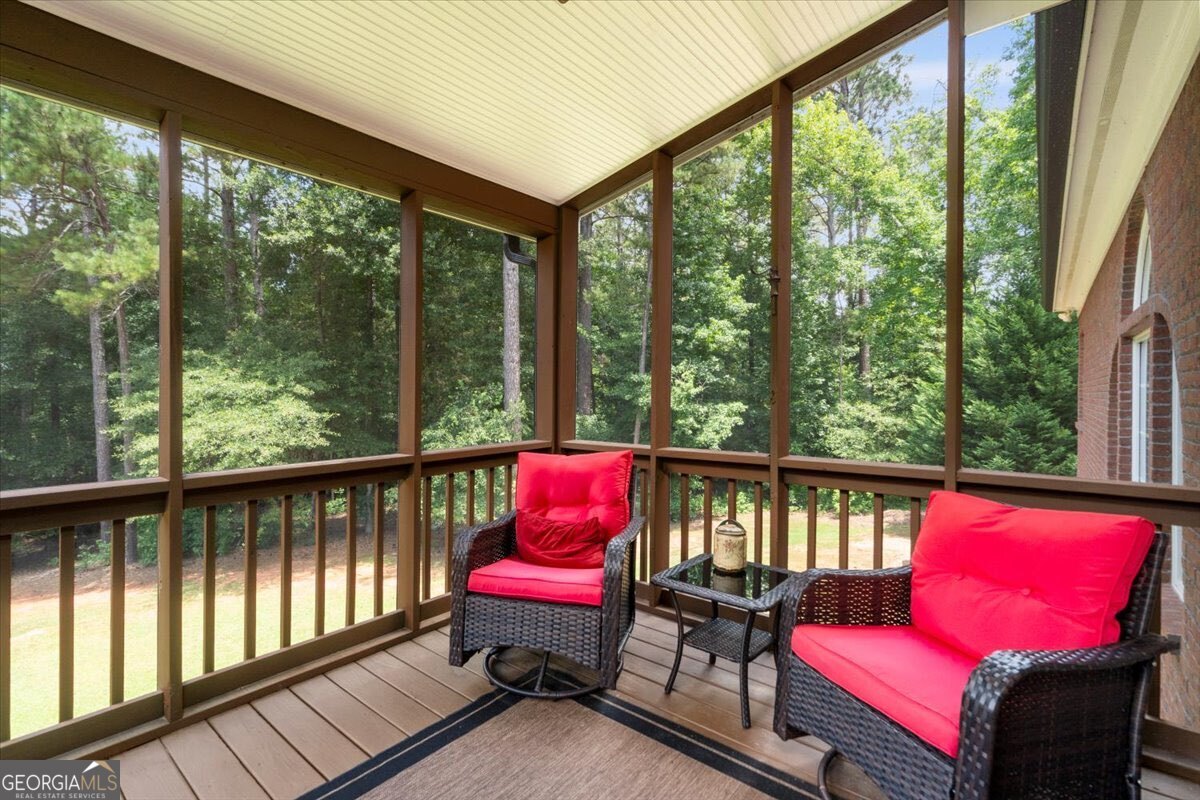 1200 Mallard Lake Drive