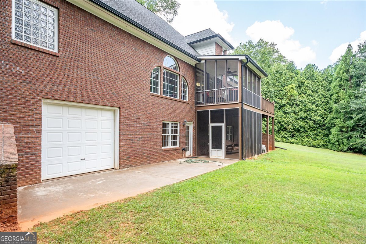 1200 Mallard Lake Drive