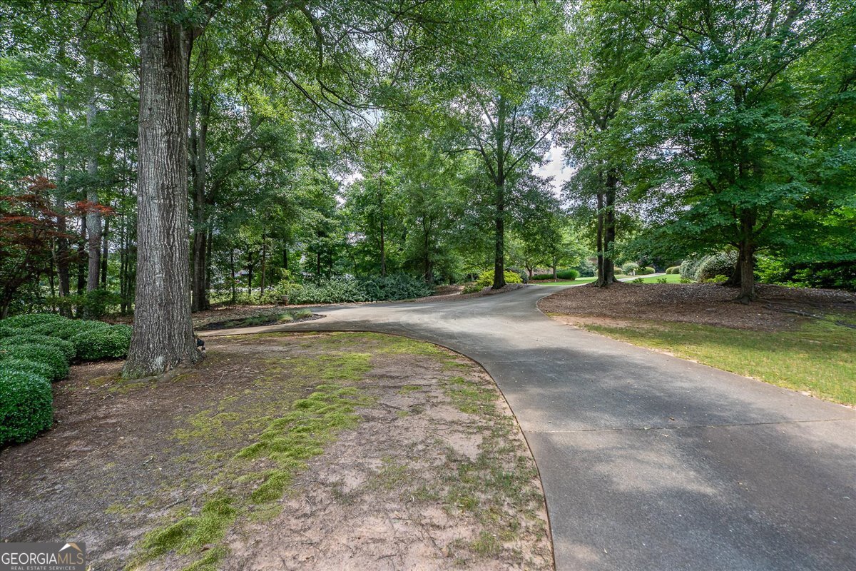 1200 Mallard Lake Drive