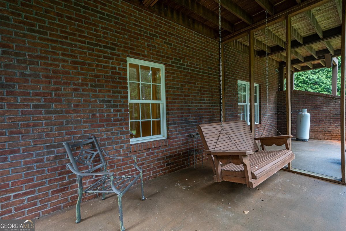 1200 Mallard Lake Drive