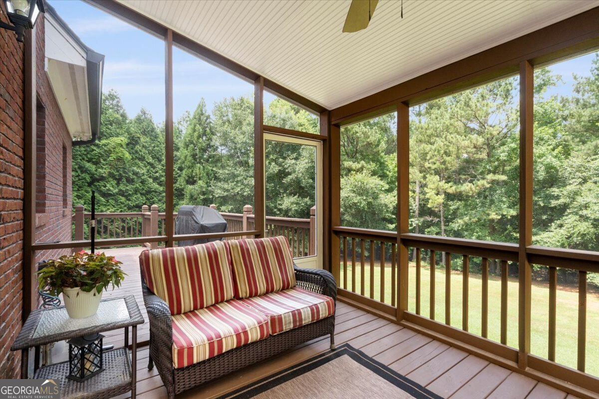 1200 Mallard Lake Drive