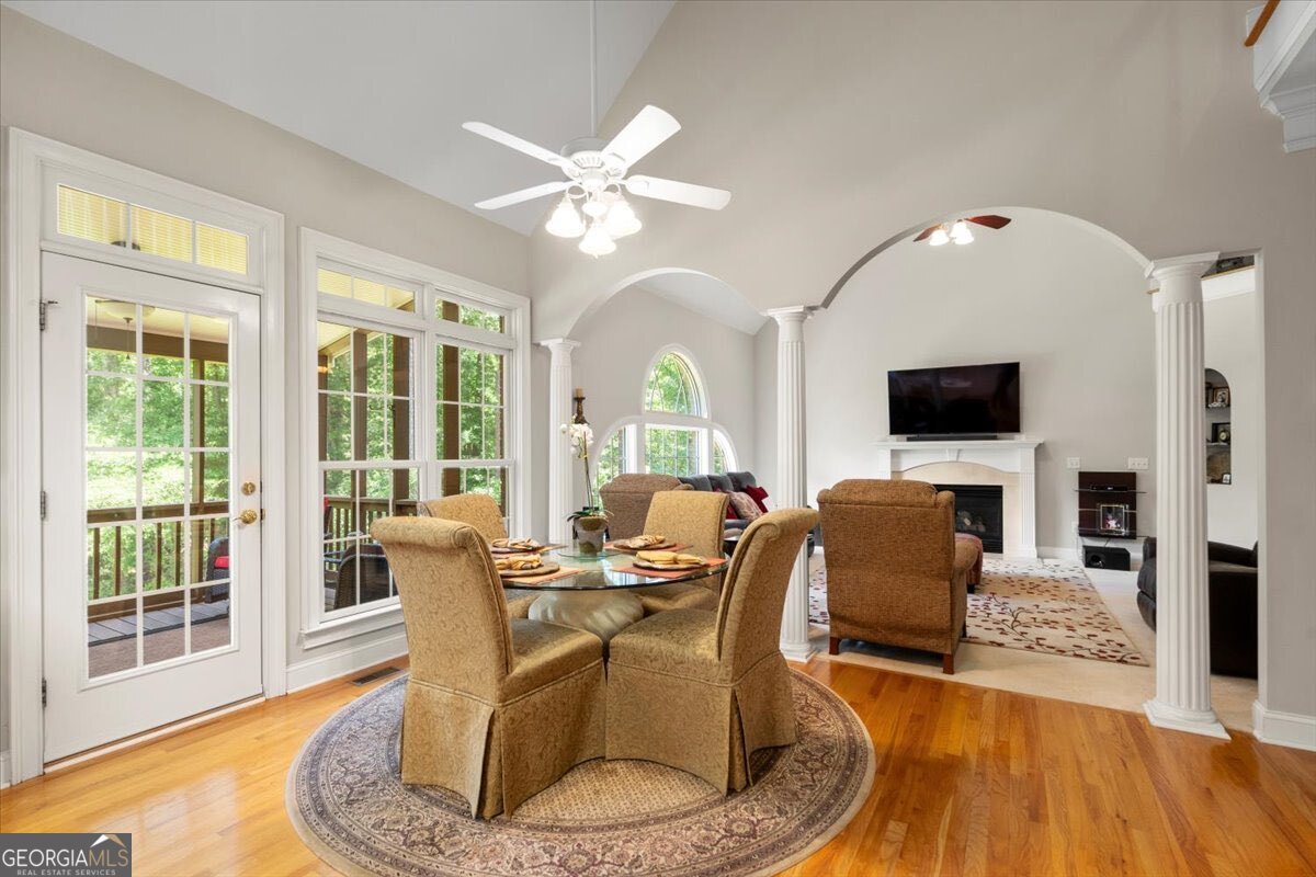 1200 Mallard Lake Drive