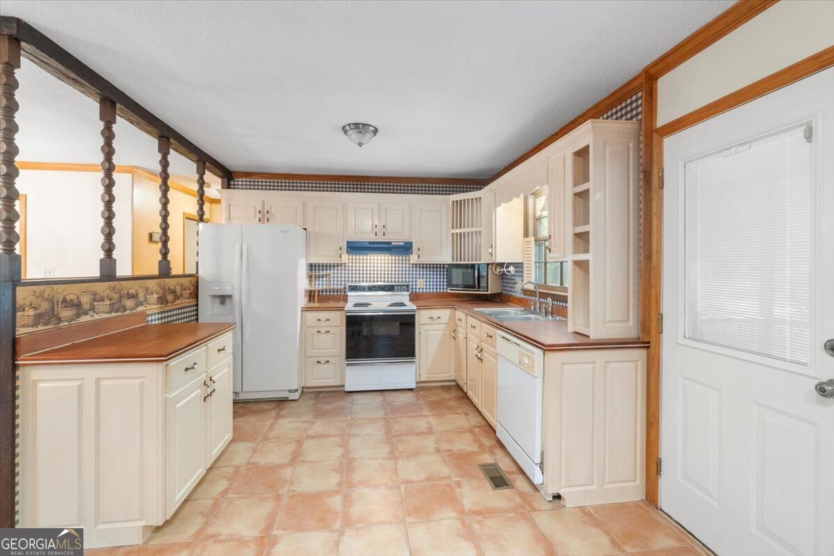 111 Madison Oaks Drive
