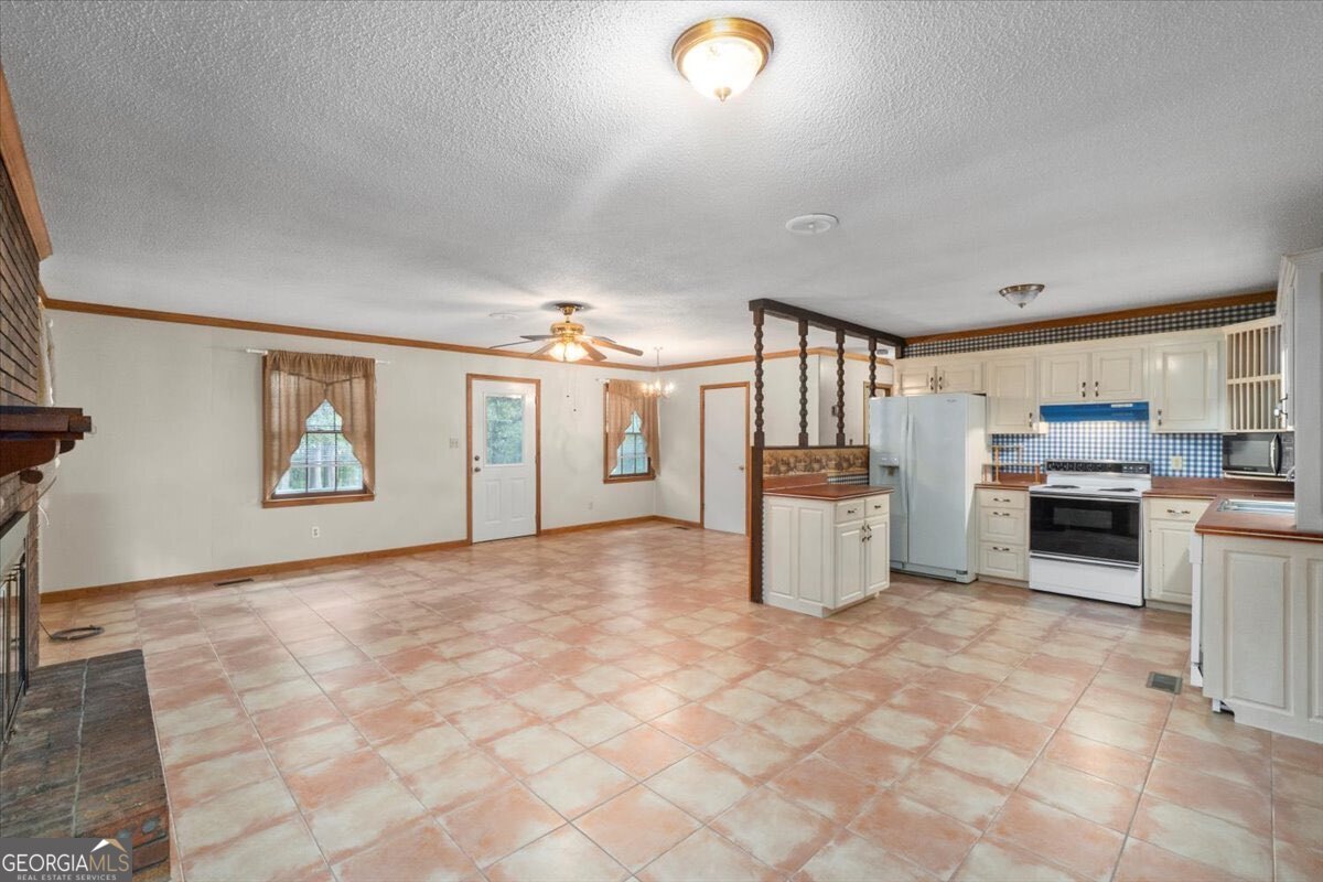 111 Madison Oaks Drive