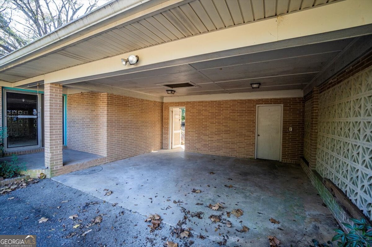 789 Glenn Carrie Road