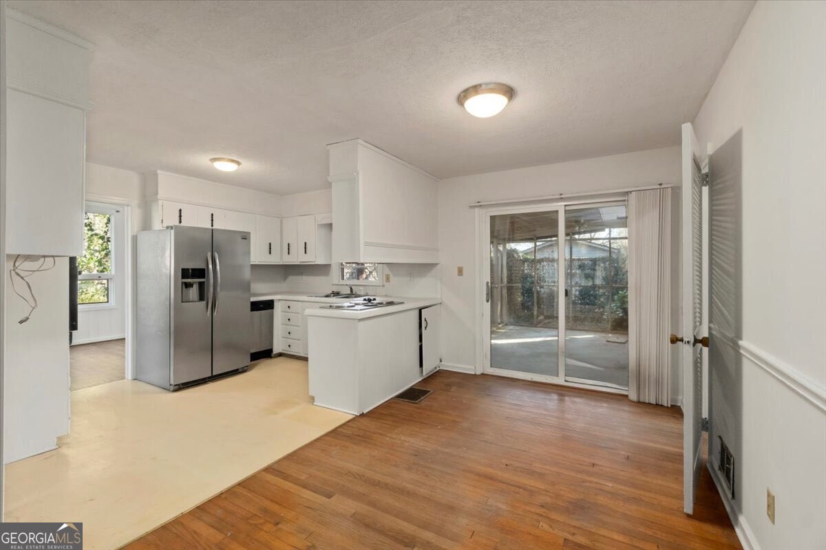 789 Glenn Carrie Road