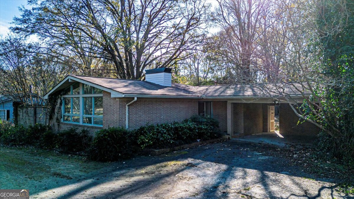 789 Glenn Carrie Road