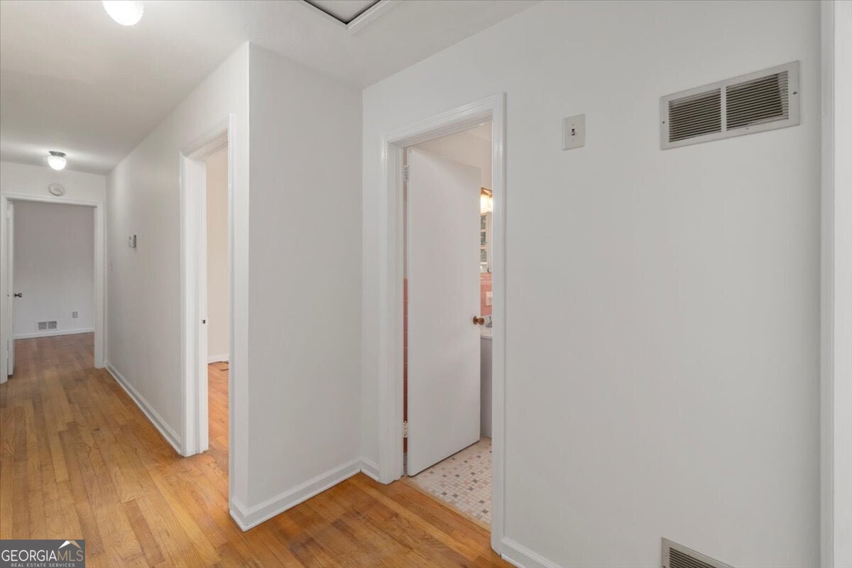 789 Glenn Carrie Road