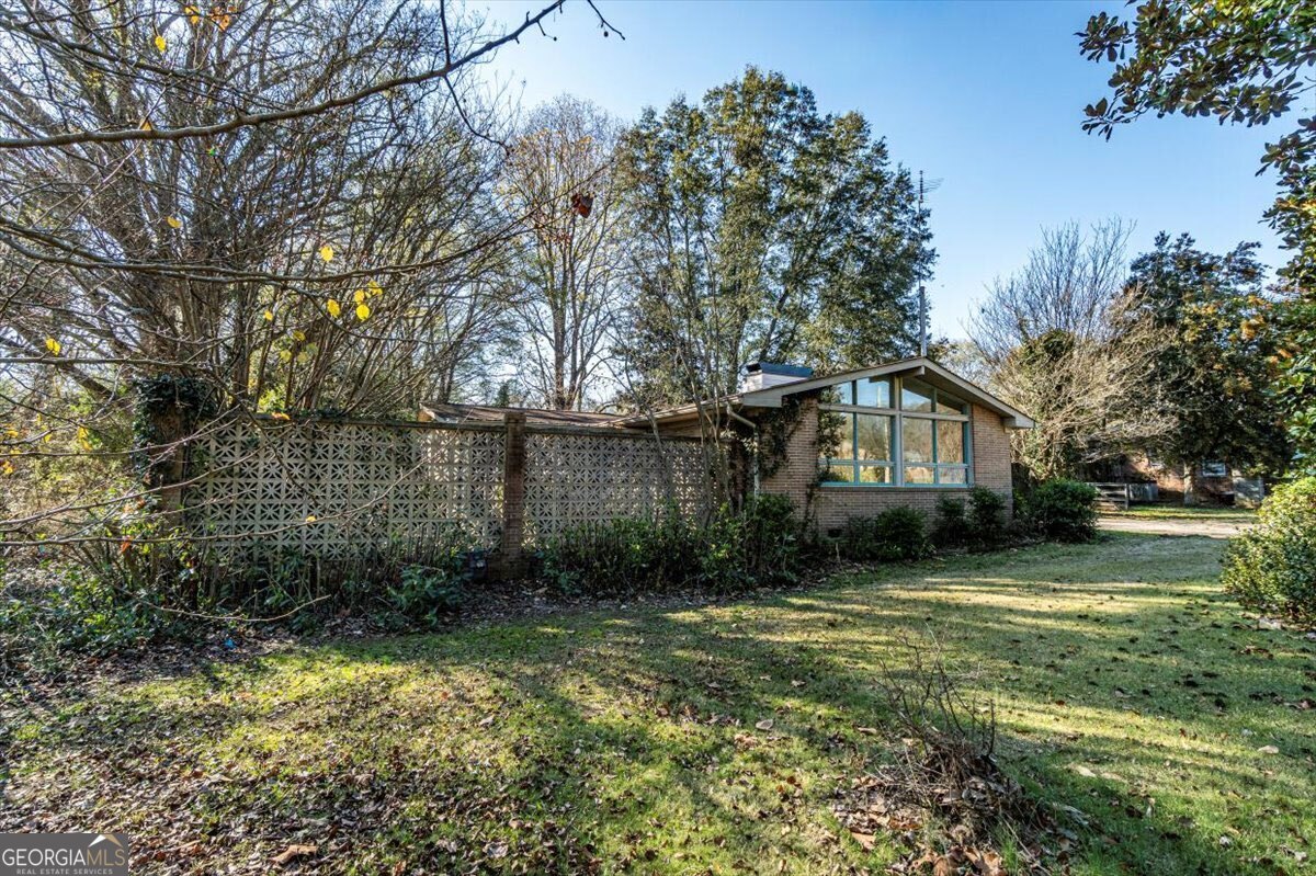 789 Glenn Carrie Road