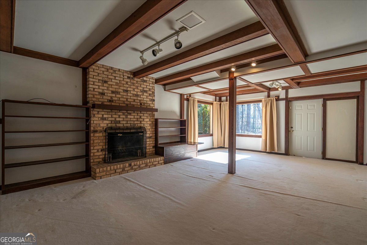 625 Forest Road