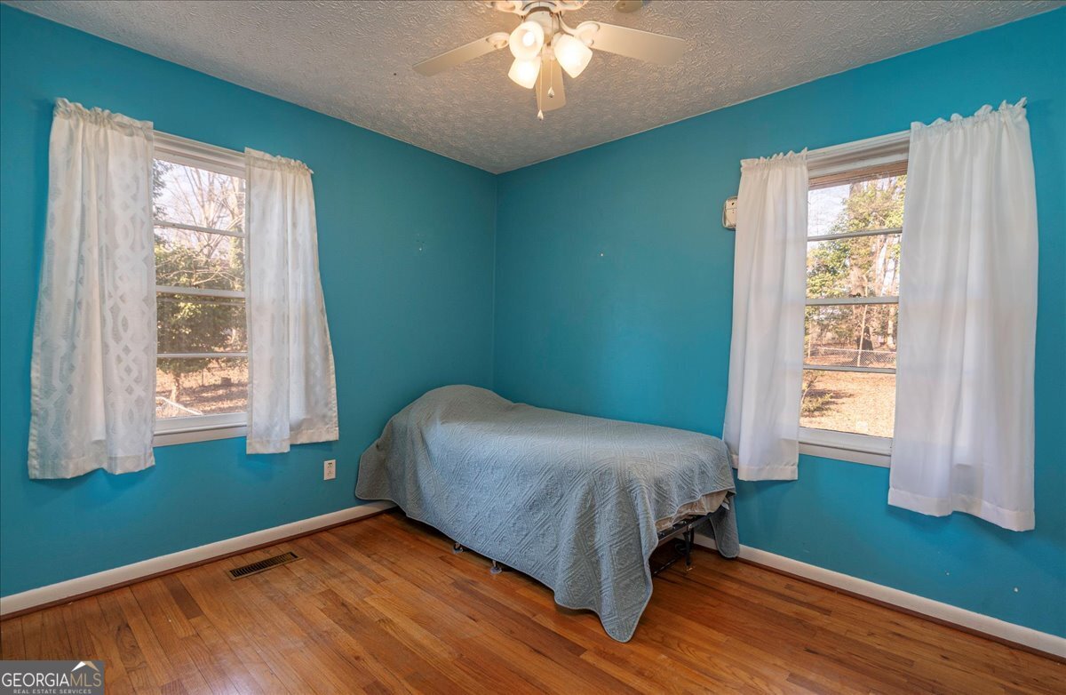 625 Forest Road
