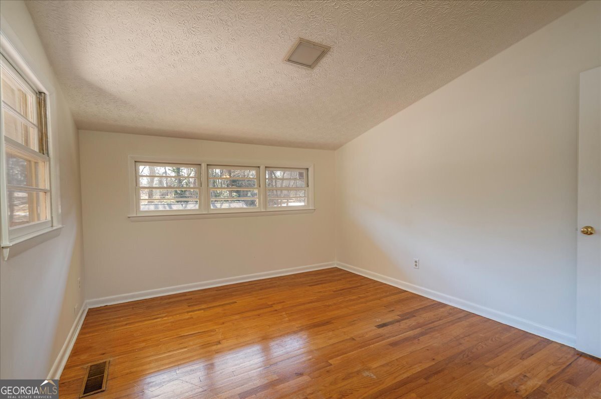 625 Forest Road