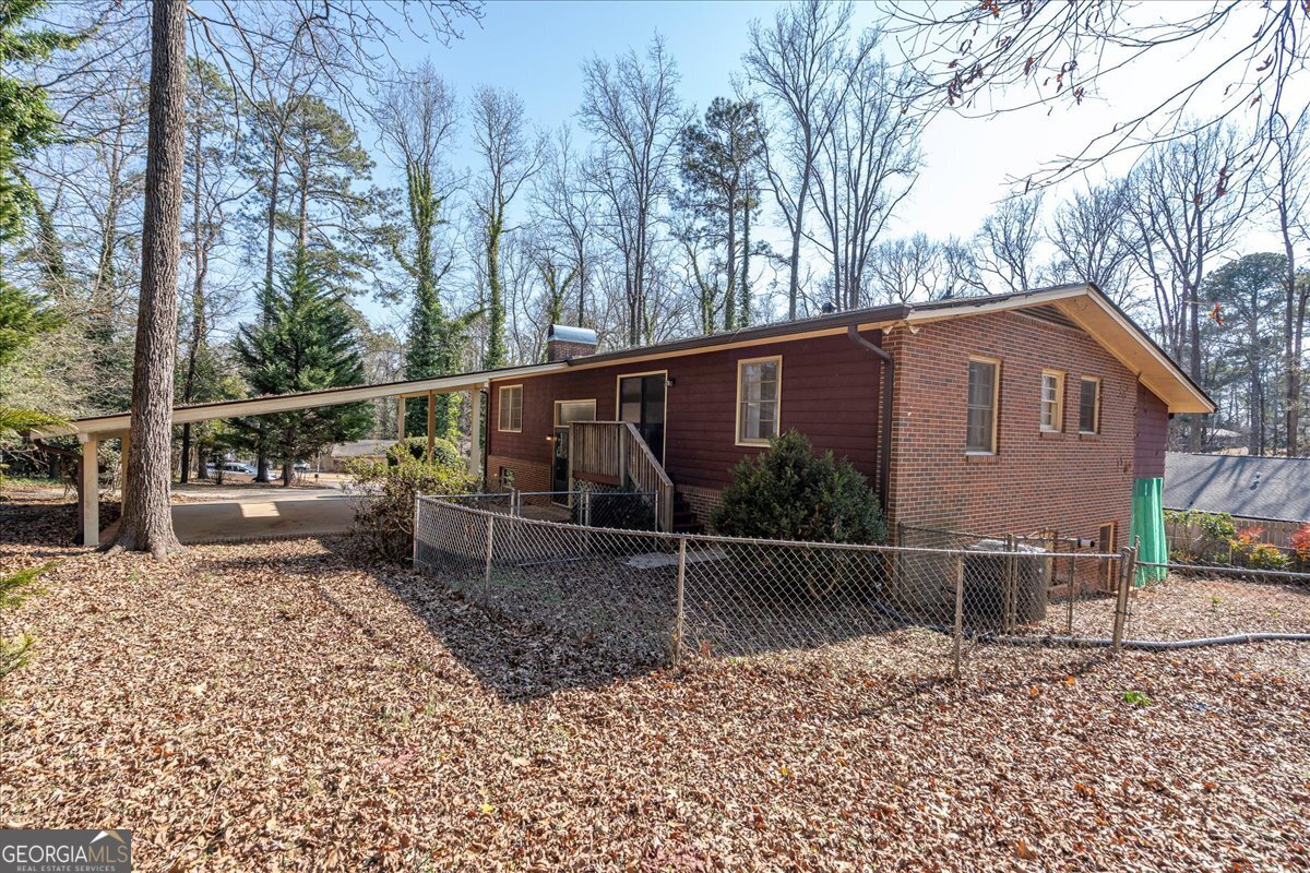 625 Forest Road