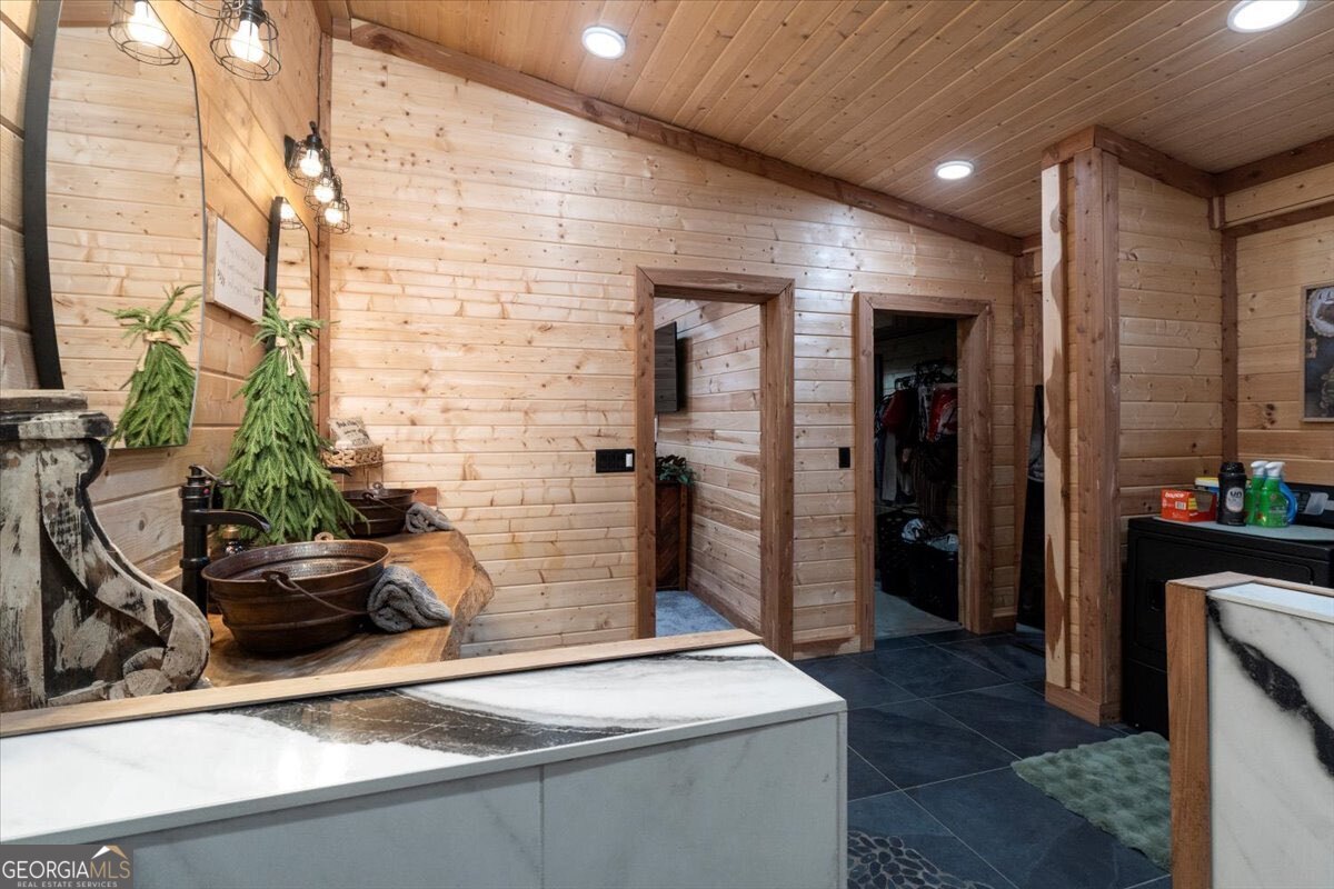 284 Snow Farm Road