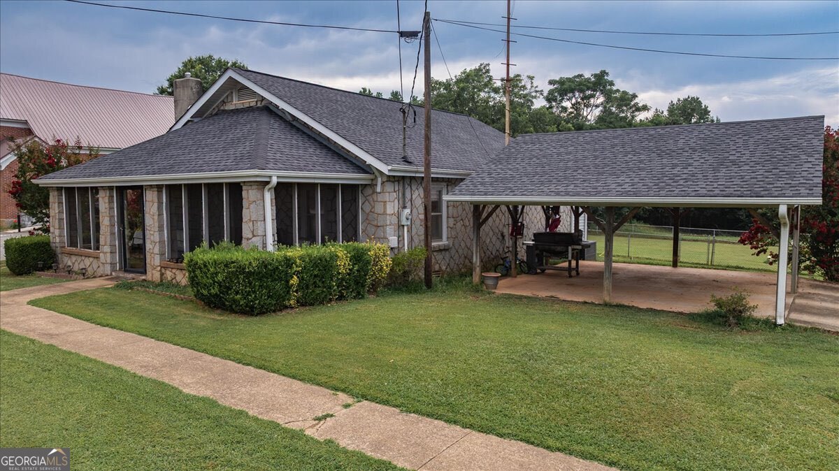 317 & 295 General Daniels Avenue N