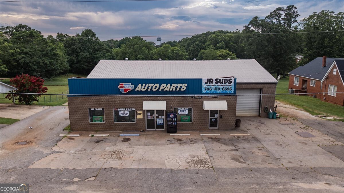 317 & 295 General Daniels Avenue N