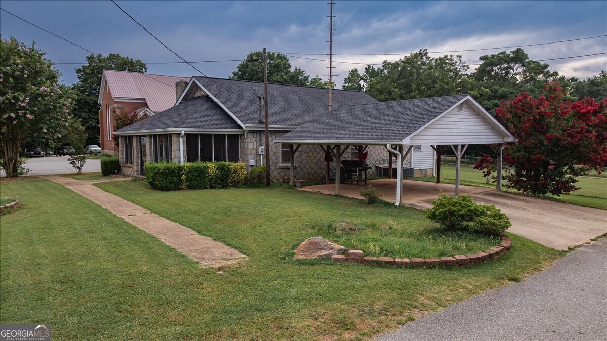 317 & 295 General Daniels Avenue N