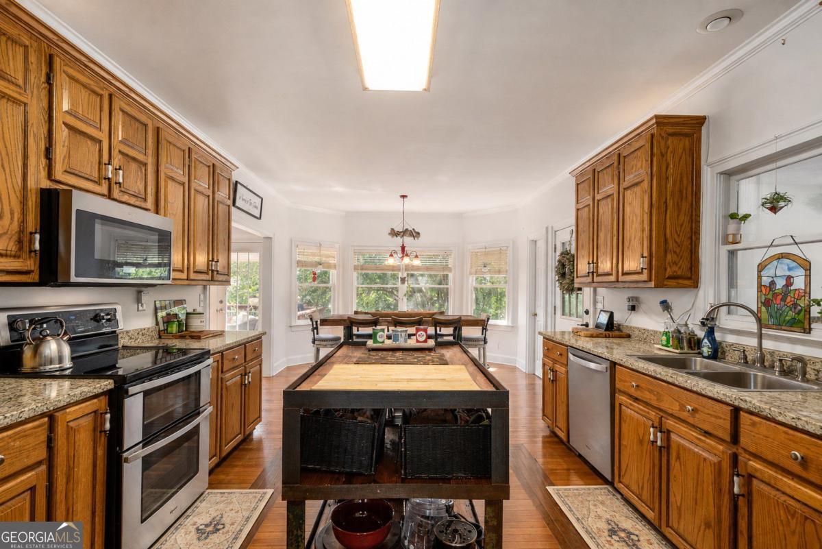 2221 Brush Creek Drive