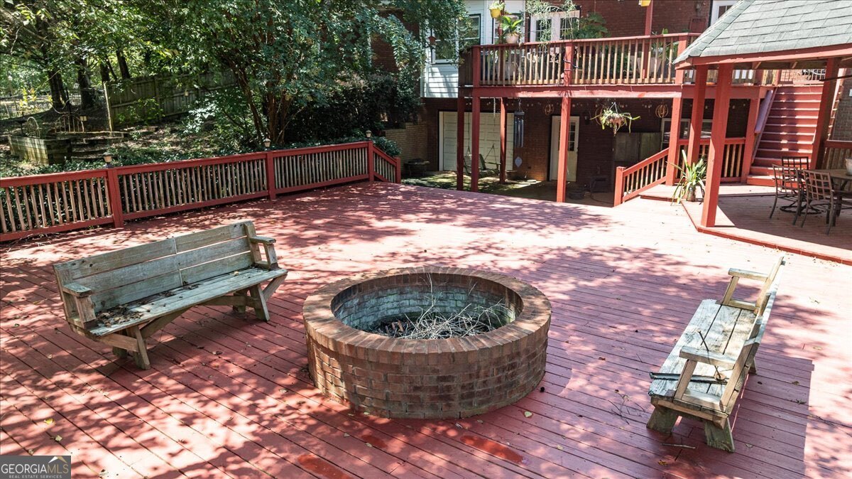 2221 Brush Creek Drive