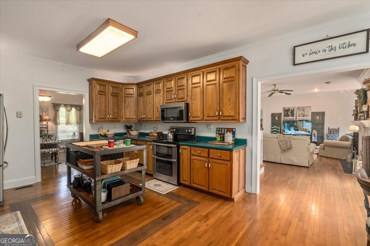 2221 Brush Creek Drive