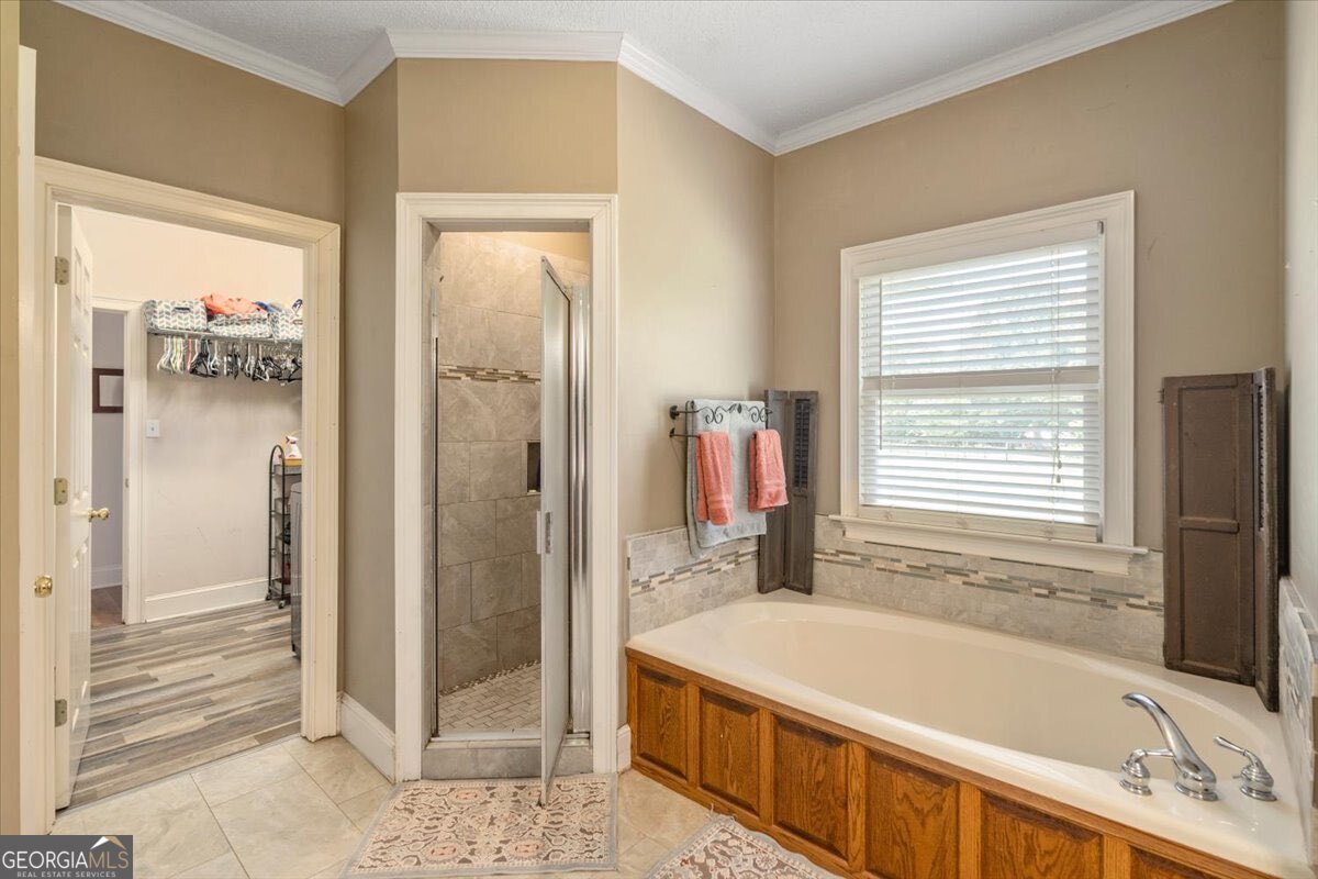 2221 Brush Creek Drive