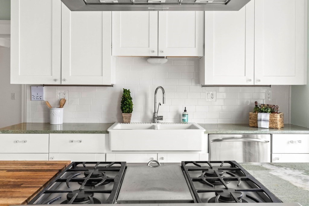 193 Lafayette St # 1