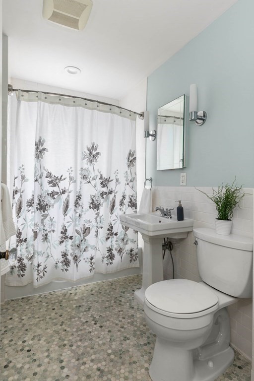 193 Lafayette St # 1