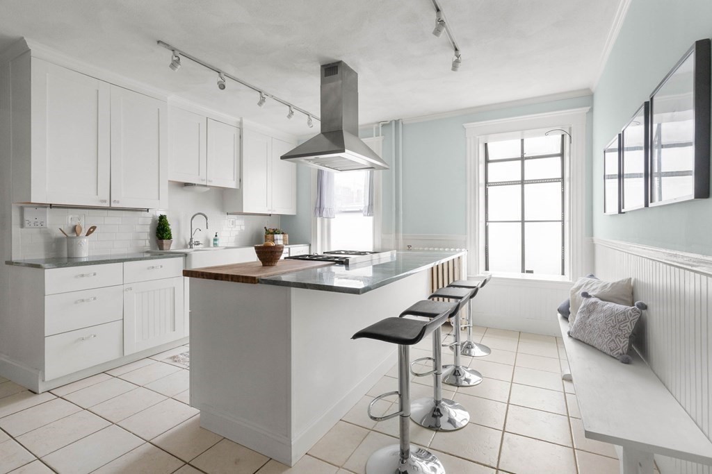 193 Lafayette St # 1