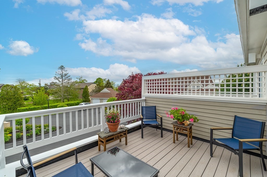 17 Raven Ln # B Unit: 2-B