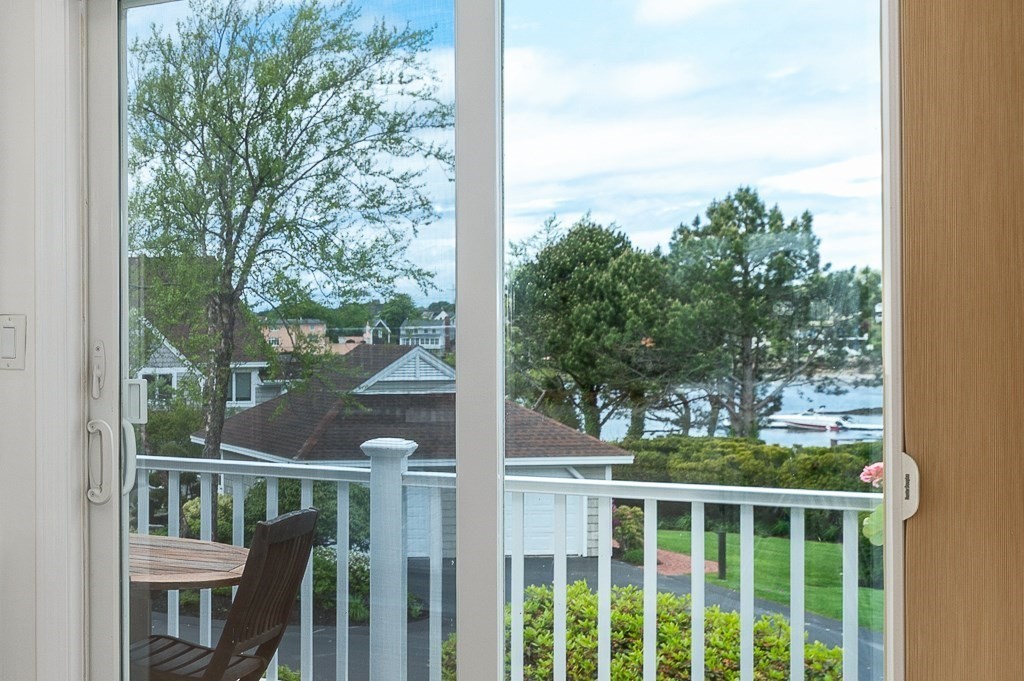 17 Raven Ln # B Unit: 2-B